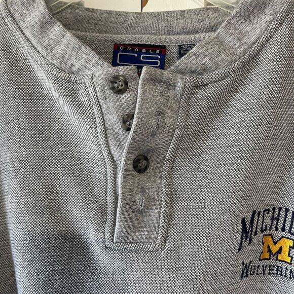 Quarter Button Neckline Pullover, Men's Medium - Picture 4 of 12